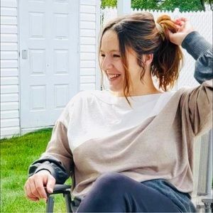 Meet your Posher, Alexia